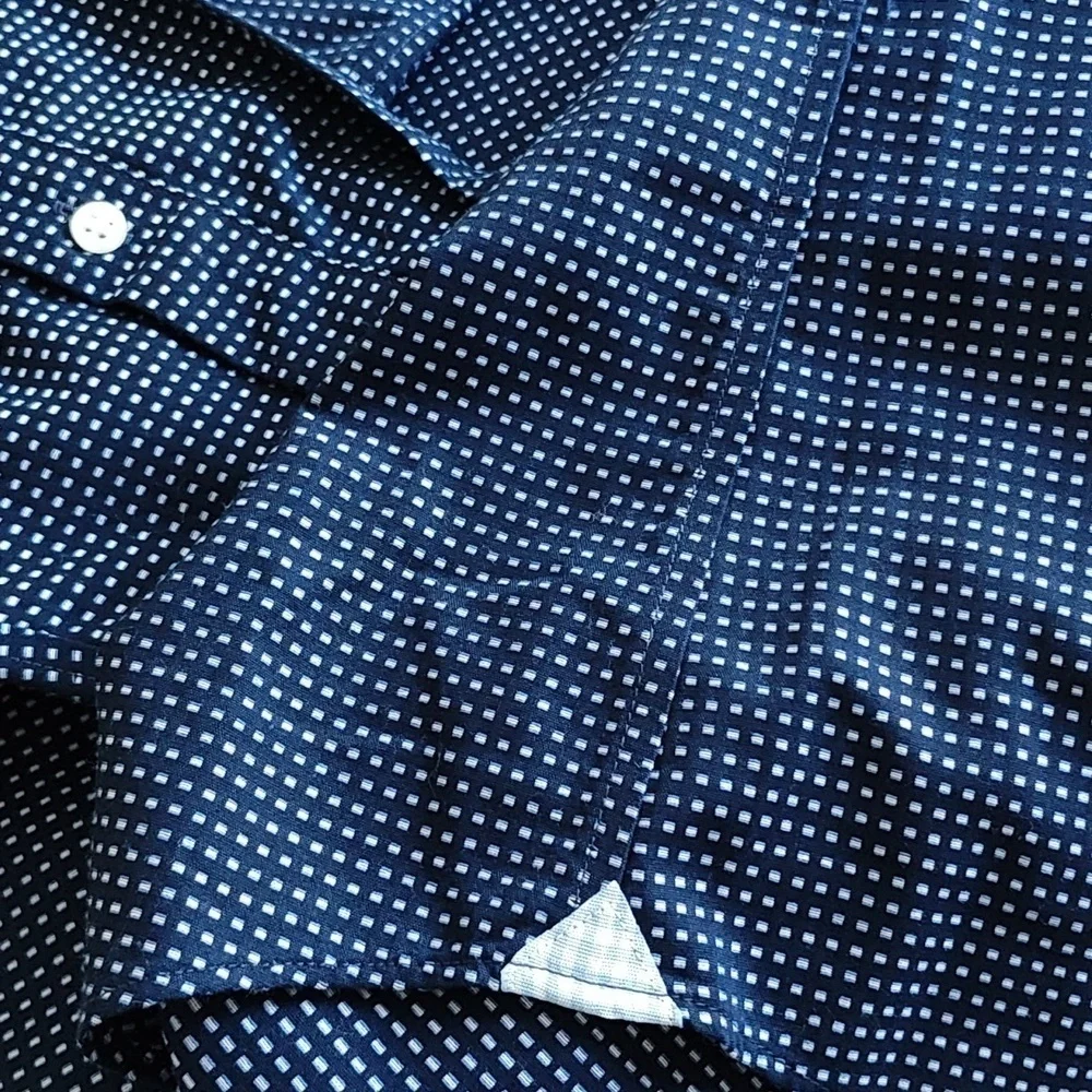 New Banana Republic Classic Blue Shirt Size M